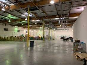 9419 Mason Ave, Chatsworth, CA for lease Building Photo- Image 2 of 8