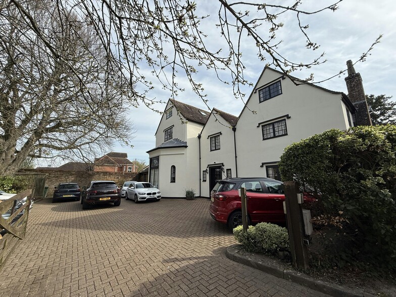 Brook St, Bishops Waltham for sale - Building Photo - Image 3 of 32