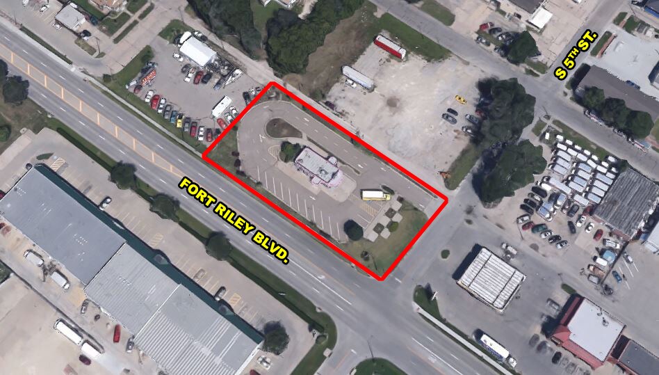 520 Fort Riley Blvd, Manhattan, KS for sale Aerial- Image 1 of 1