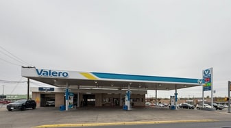 Valero - Convenience Store