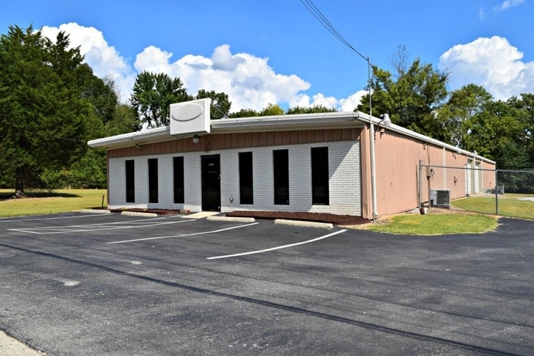 5014 Pulaski Pike NW, Huntsville, AL 35810