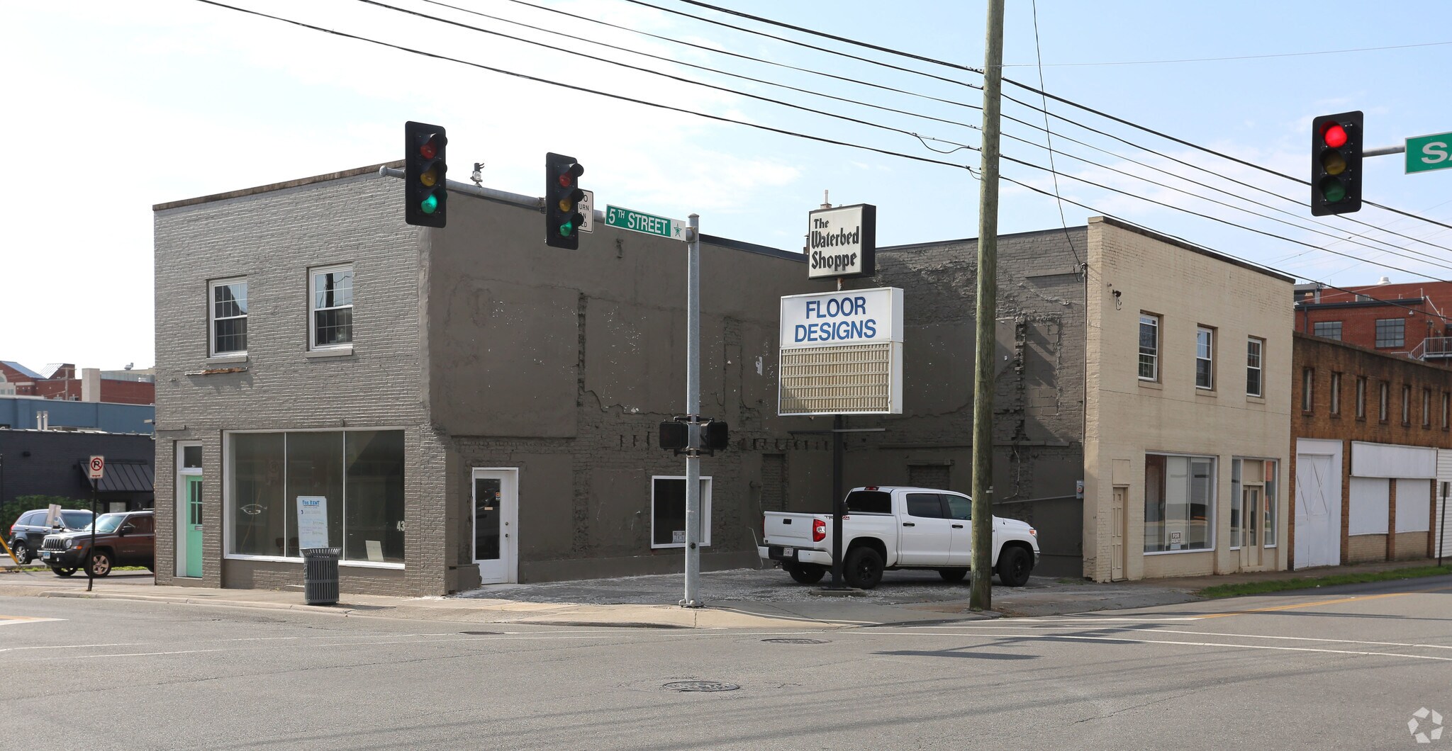 430 Salem Ave SW, Roanoke, VA for sale Primary Photo- Image 1 of 1