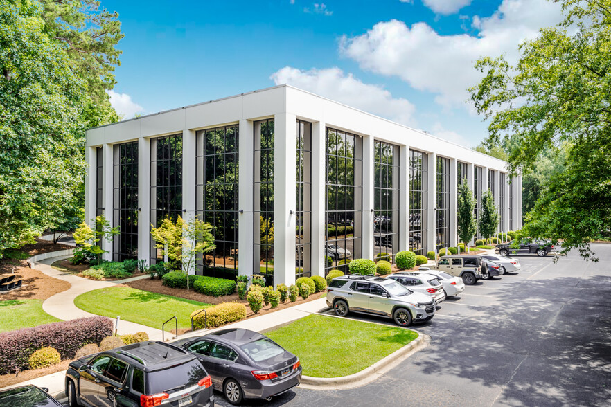 201 Executive Center Dr, Columbia, SC for sale - Building Photo - Image 1 of 1