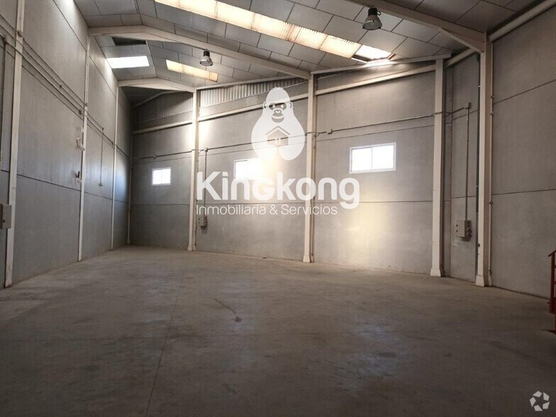 Industrial in Campo Real, Madrid for sale - Interior Photo - Image 1 of 1