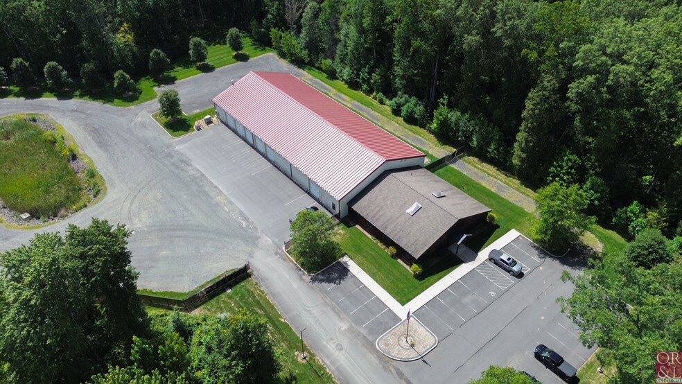 103R Old Windsor Rd, Bloomfield, CT for lease - Building Photo - Image 3 of 23