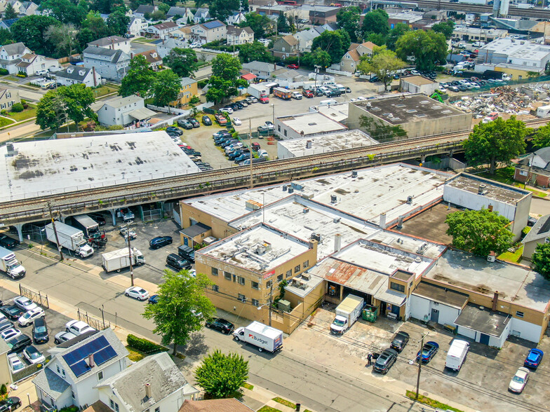 100 E Mineola Ave, Valley Stream, NY for lease - Building Photo - Image 1 of 2