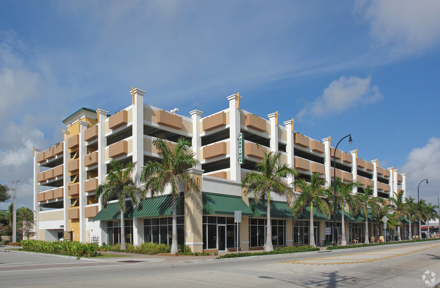 123 NE 20th Ave, Deerfield Beach, FL for lease - Primary Photo - Image 1 of 11