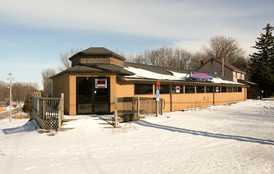 2923 N Ridge Rd, Perry, OH for sale - Primary Photo - Image 1 of 8