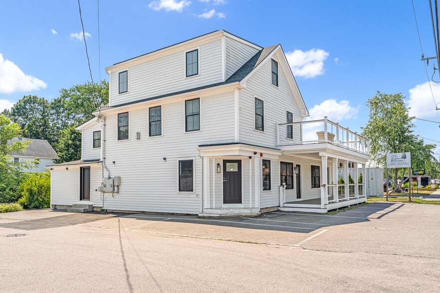 44 Williams Ave, Mystic, CT for sale - Building Photo - Image 1 of 37