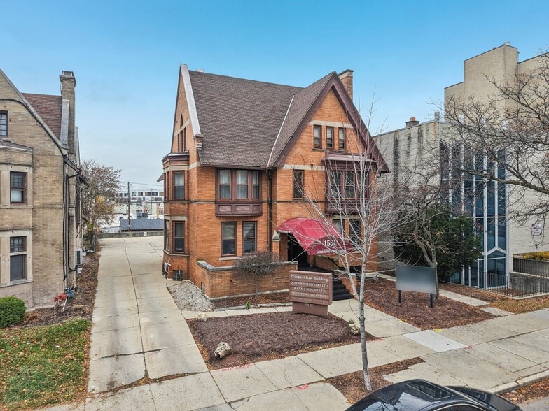 1551 N Prospect Ave, Milwaukee, WI for sale - Building Photo - Image 1 of 10