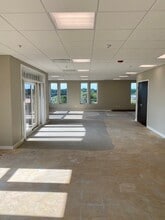 111 S Lincoln St, Hinsdale, IL for lease Interior Photo- Image 2 of 5