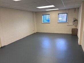 Majors Rd, Swindon for lease Interior Photo- Image 1 of 2