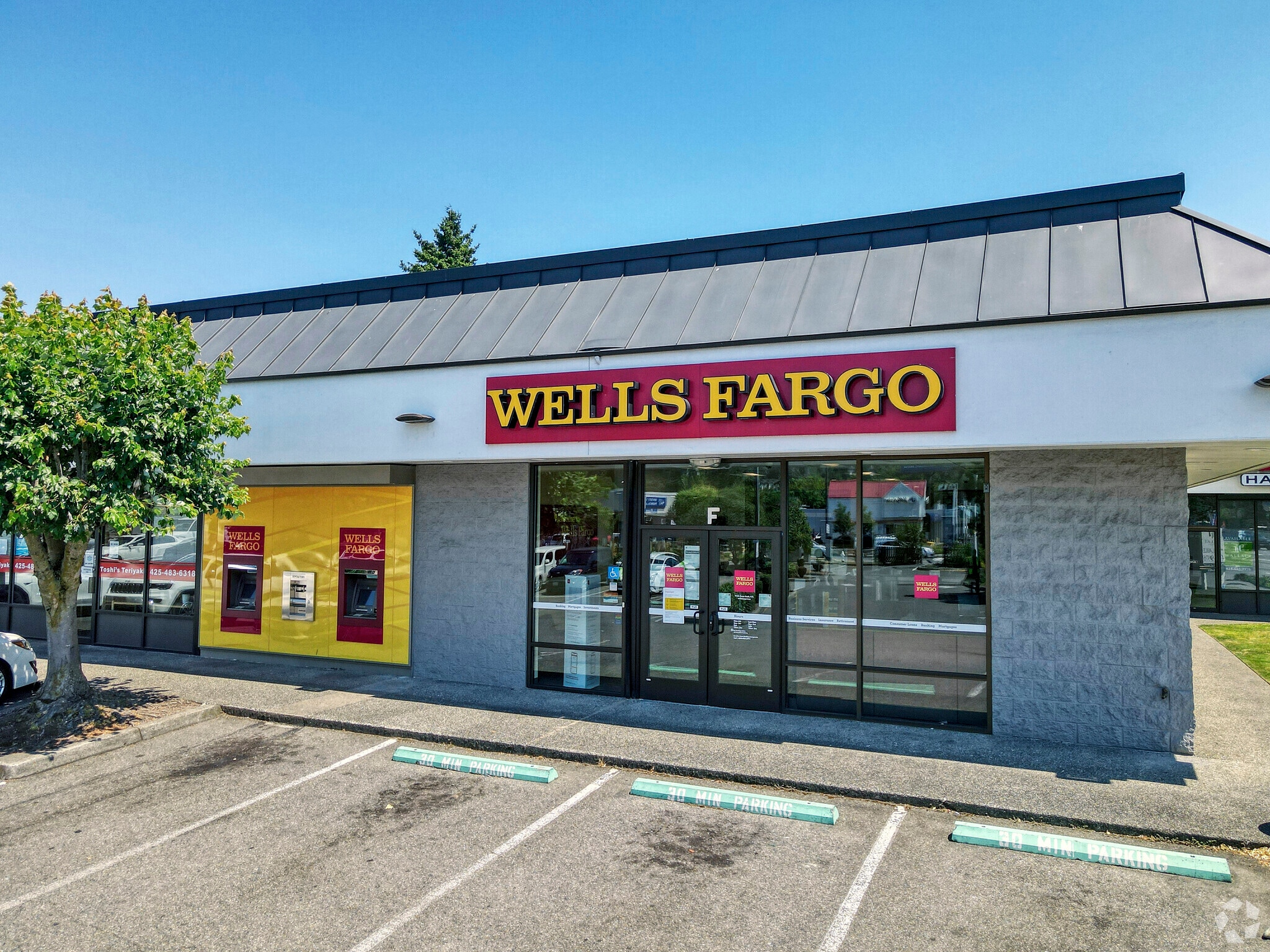 6830 NE Bothell Way, Kenmore, WA for lease Building Photo- Image 1 of 5