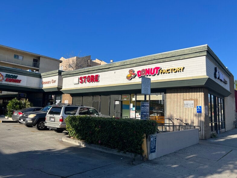 4401-4417 Eagle Rock Blvd, Los Angeles, CA for lease - Building Photo - Image 1 of 8