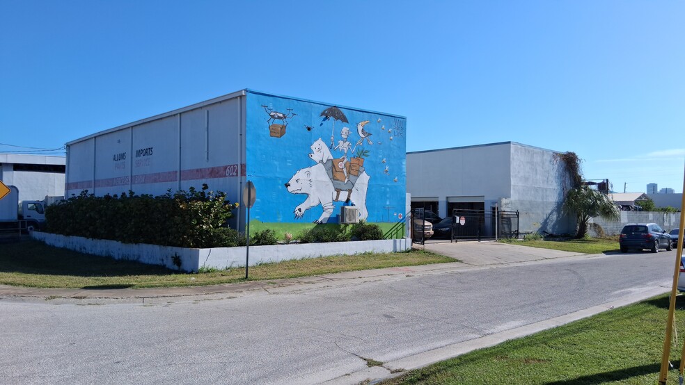602 24th St S, Saint Petersburg, FL for lease - Building Photo - Image 1 of 20