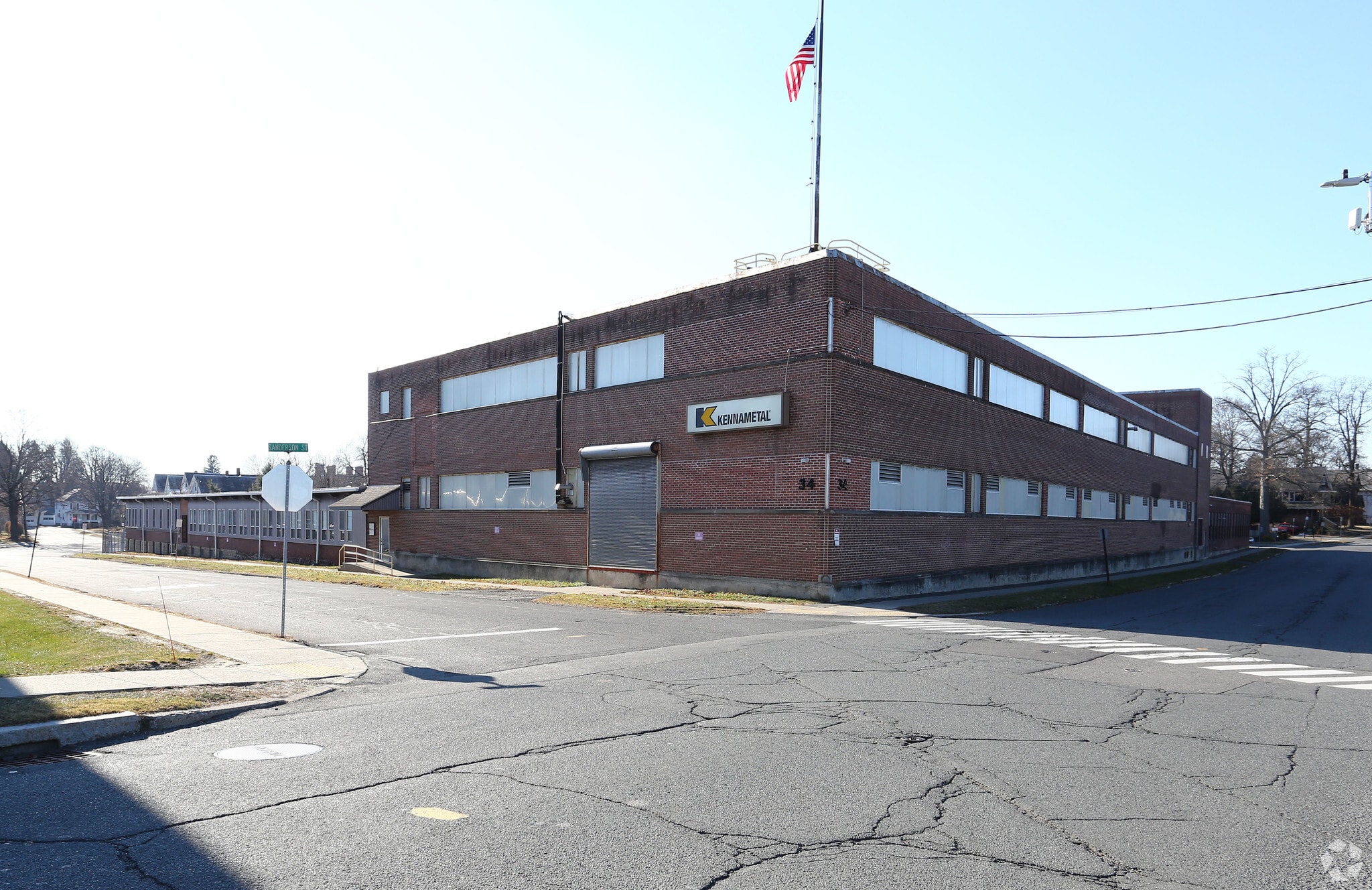 34 Sanderson St, Greenfield, MA for sale Primary Photo- Image 1 of 5