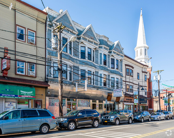 219-221 Ferry St, Newark, NJ for sale - Primary Photo - Image 1 of 1