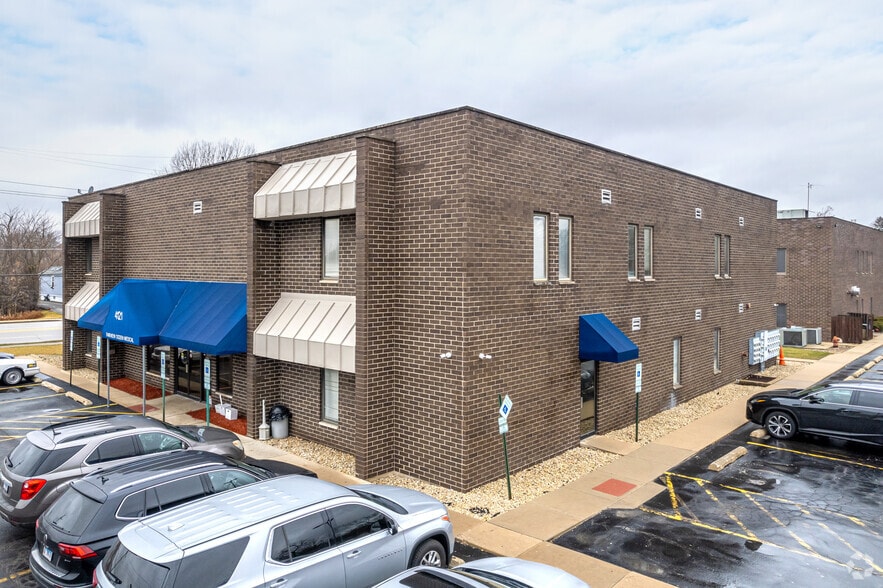 4121 Fairview Ave, Downers Grove, IL for sale - Primary Photo - Image 1 of 1