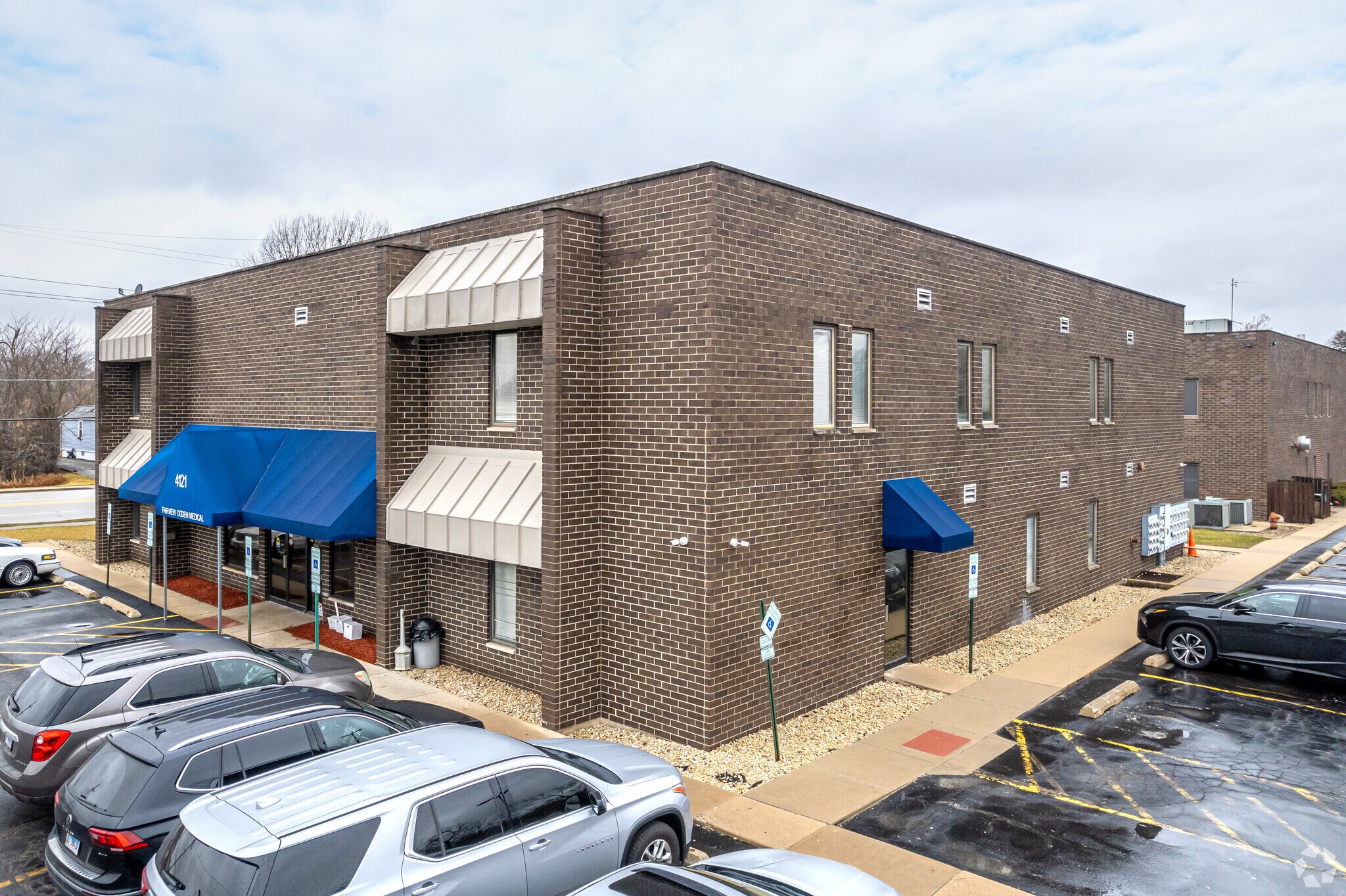 4121 Fairview Ave, Downers Grove, IL for sale Primary Photo- Image 1 of 1