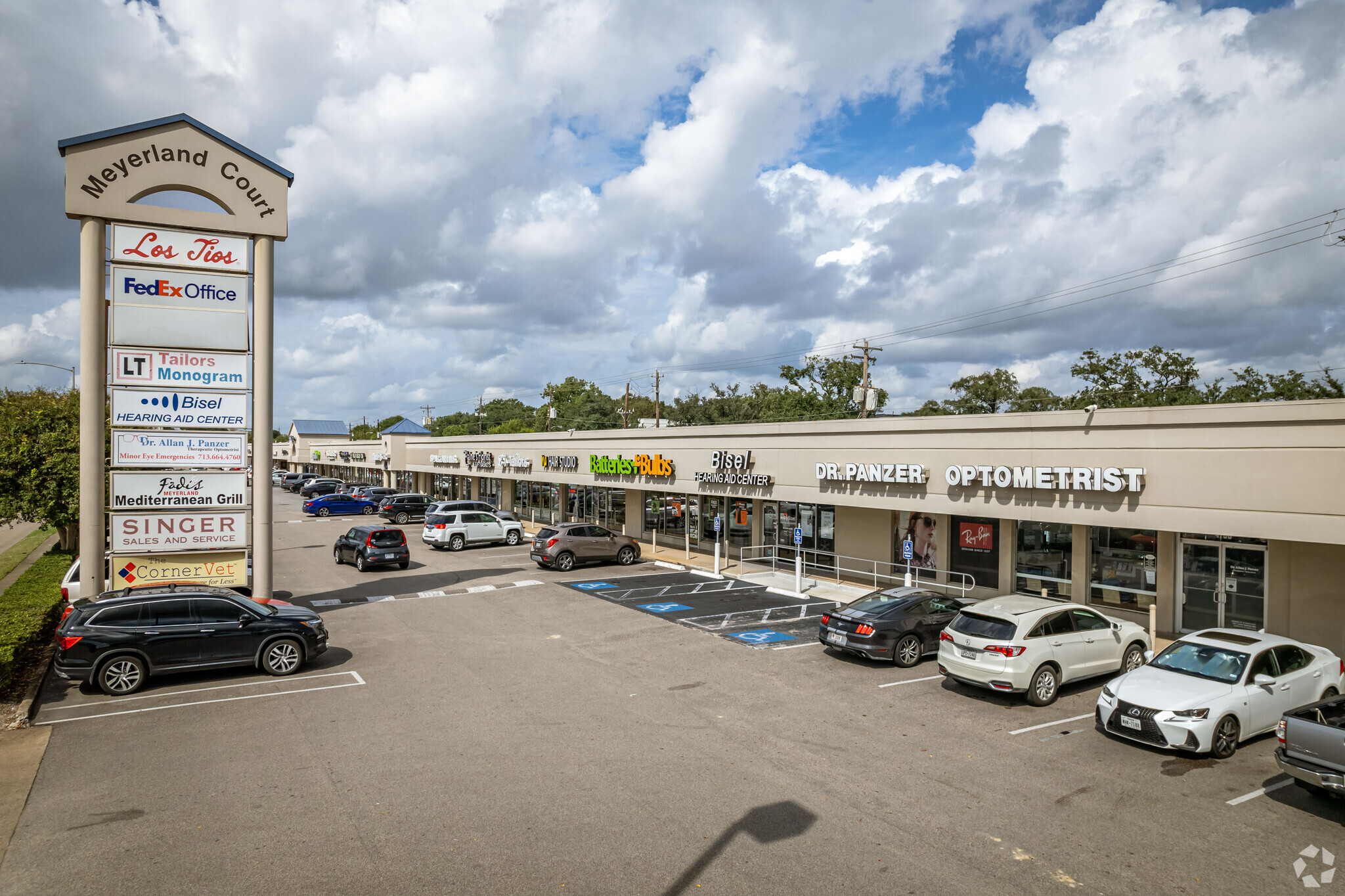 4738-4938 Beechnut St, Houston, TX for lease Building Photo- Image 1 of 13