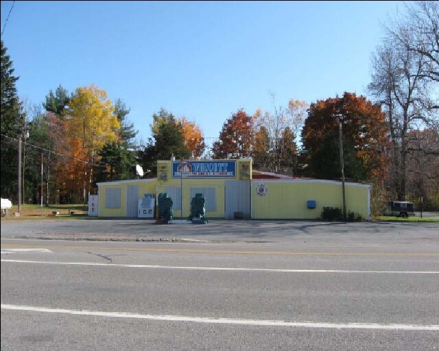 12559 Ridge Rd, Sackets Harbor, NY 13685