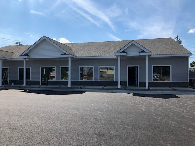 720 Centre St, Brockton, MA for lease Building Photo- Image 1 of 10