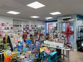 45 Bell St, St. Andrews for lease Interior Photo- Image 2 of 2