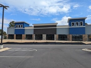 1200-1230 Fayetteville Rd, Raeford, NC for lease Building Photo- Image 1 of 1