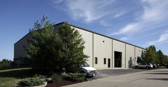 111-117 Avalon Industrial Pky, Wentzville MO - Warehouse