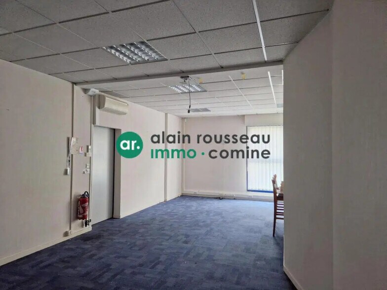 Office in Angers for sale - Interior Photo - Image 1 of 4