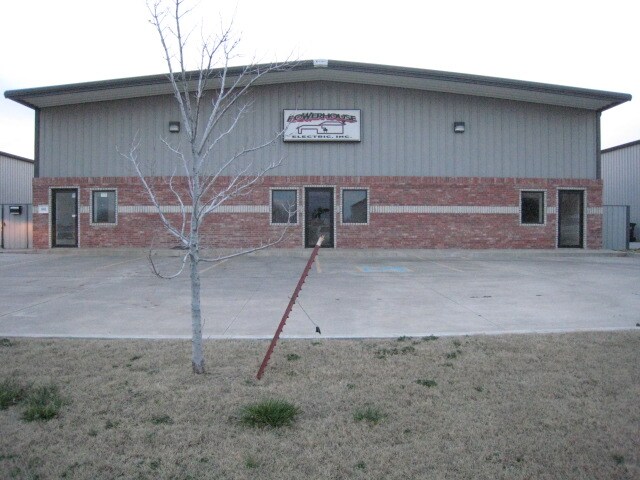 601 Messenger Ln, Moore, OK for sale Building Photo- Image 1 of 1