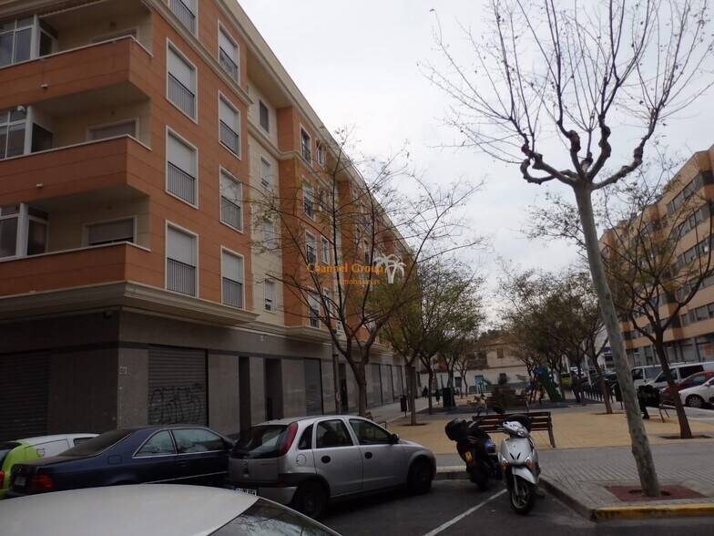 Retail in Alicante for lease - Building Photo - Image 2 of 6