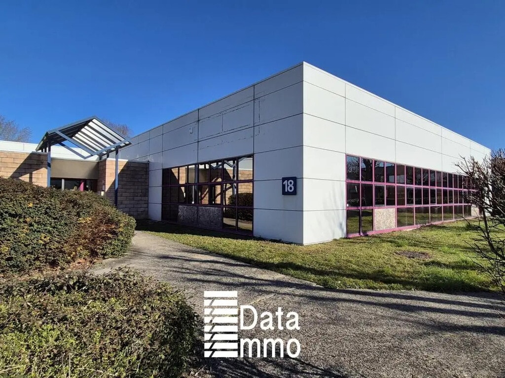 Location Entrepôt 509 m² - Photo 1
