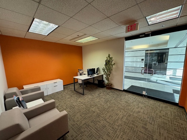 900 National Pky, Schaumburg, IL for lease Interior Photo- Image 1 of 12