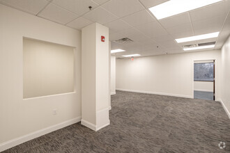 1020 Laurel Oak Rd, Voorhees, NJ for lease Interior Photo- Image 2 of 8