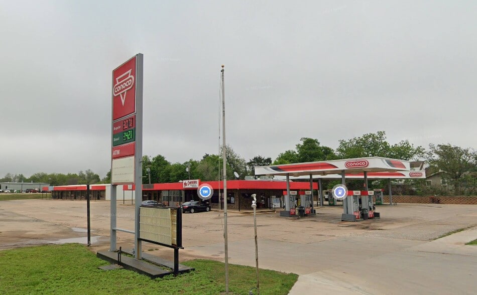 601 Fir St, Perry, OK for sale - Building Photo - Image 3 of 7