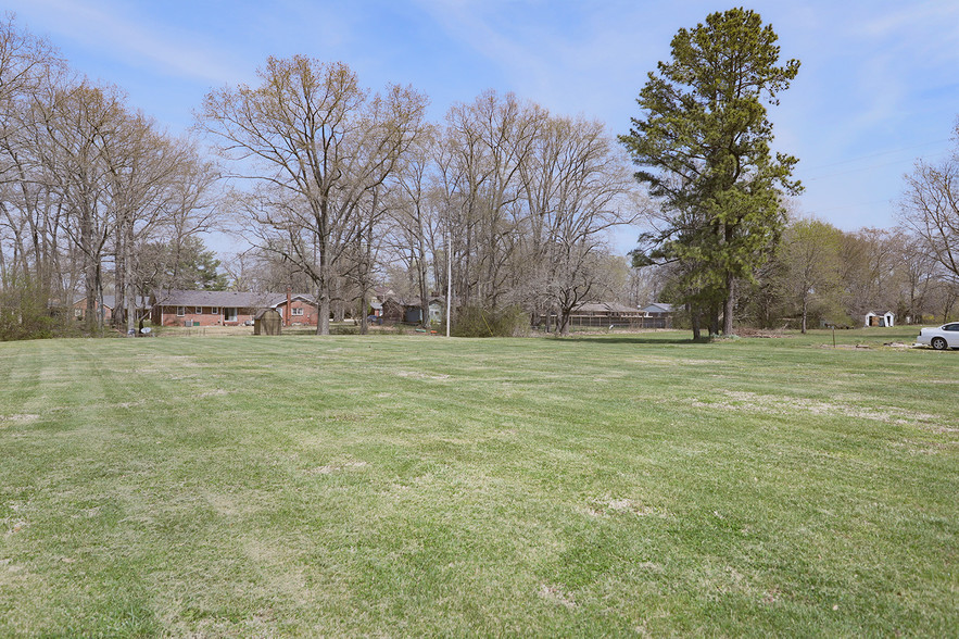 198 Hunt St, Dresden, TN for sale - Building Photo - Image 2 of 6