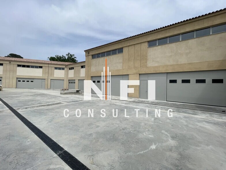 Flex in Valbonne for lease - Building Photo - Image 2 of 4