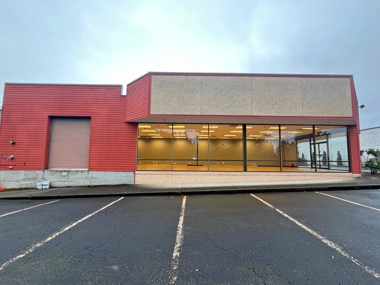 10195-10205 SW Beaverton-hillsdale Hwy, Beaverton, OR for lease - Building Photo - Image 2 of 11