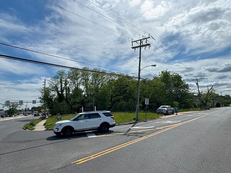 934 Hooper, Toms River, NJ for lease - Building Photo - Image 2 of 7