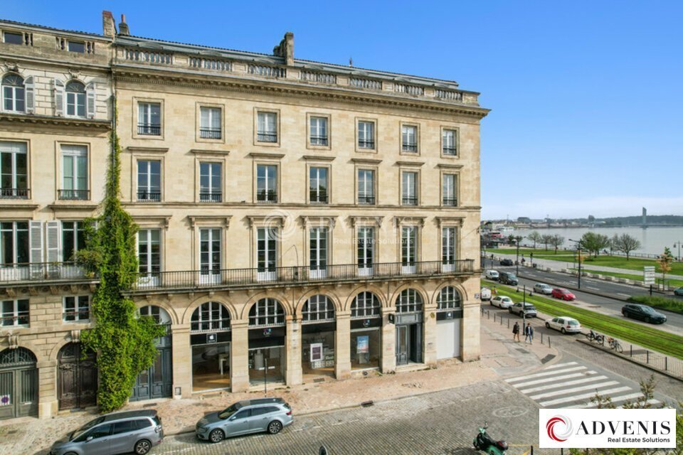 Office in Bordeaux for lease Building Photo- Image 1 of 13