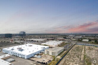 10496 Katy Fwy, Houston, TX - AERIAL  map view