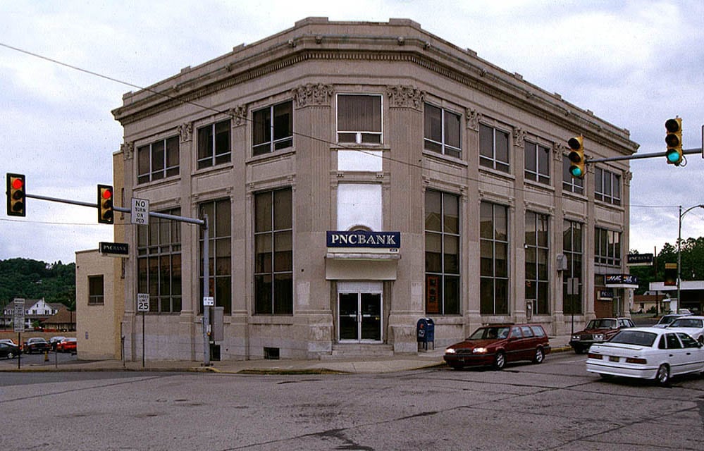 2102 Main St, Northampton, PA for lease Primary Photo- Image 1 of 10