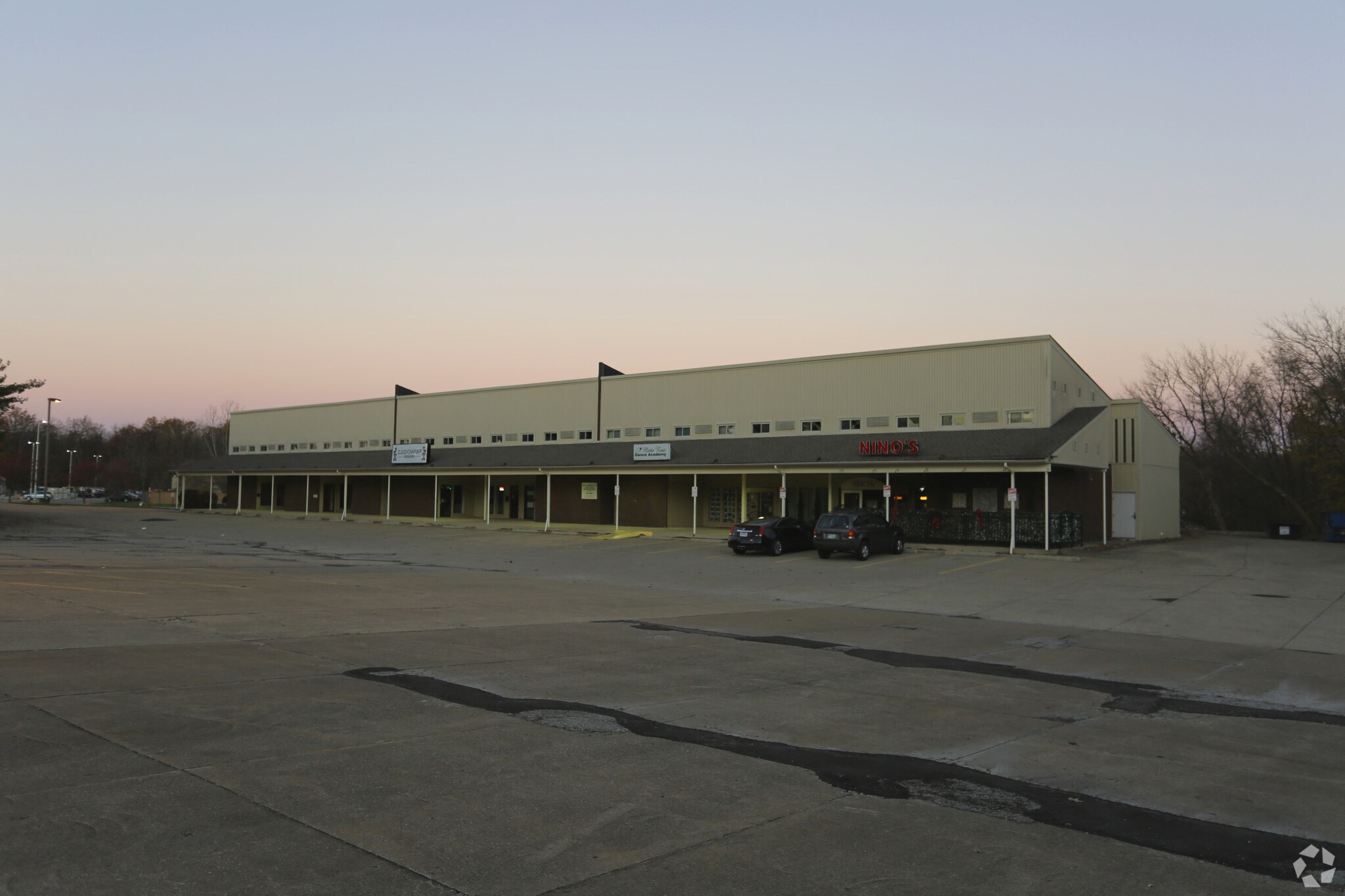 32652-32676 Center Ridge Rd, North Ridgeville, OH for lease Primary Photo- Image 1 of 2