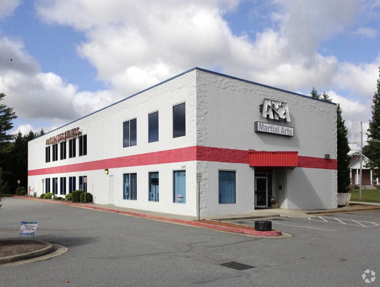 2800 Powder Springs Rd, Marietta, GA for sale - Primary Photo - Image 1 of 2