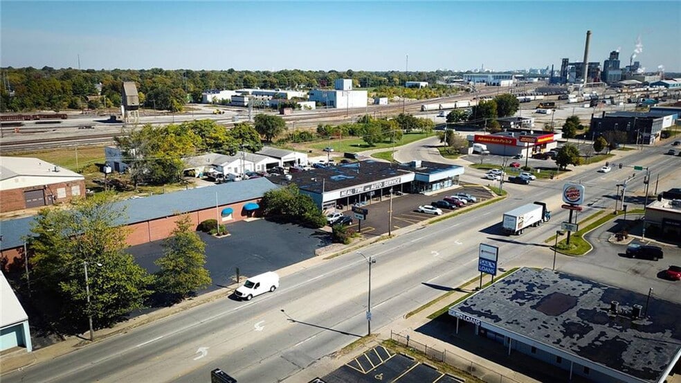 1020 E Eldorado St, Decatur, IL for sale - Building Photo - Image 1 of 15