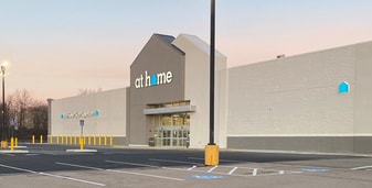 Shrewsbury Crossing II - Storefront Property