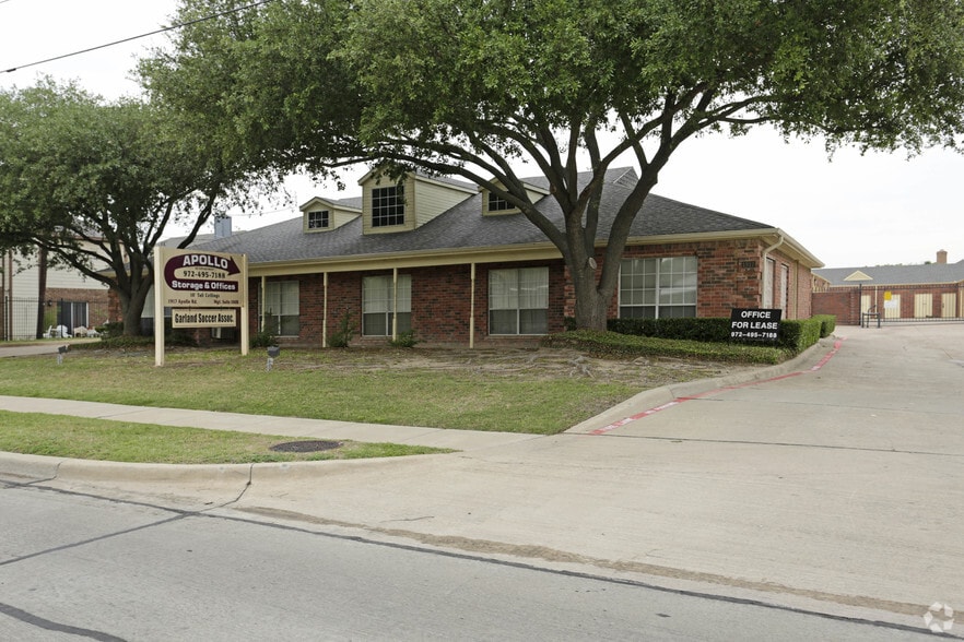 1917 W Apollo Rd, Garland, TX for sale - Primary Photo - Image 1 of 1