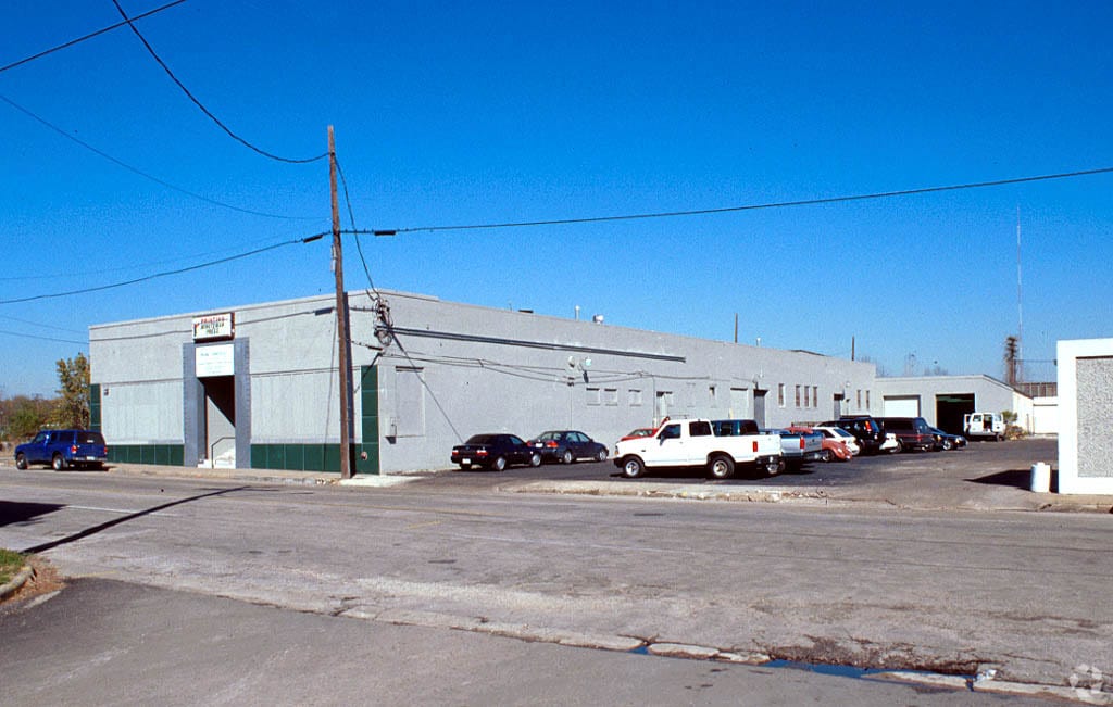 3215 McKinney St, Houston, TX 77003