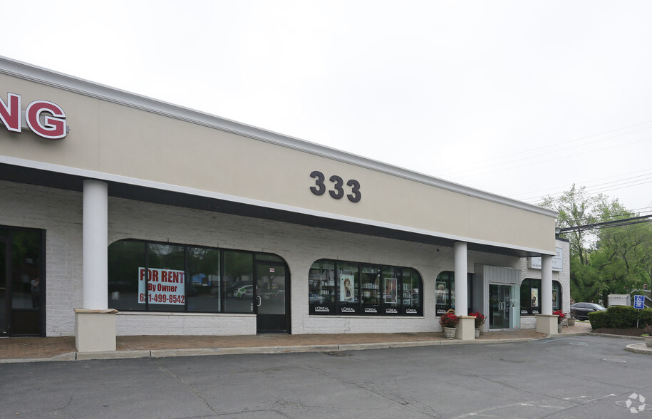 333 E Jericho Tpke, Huntington Station, NY for lease - Building Photo - Image 3 of 3